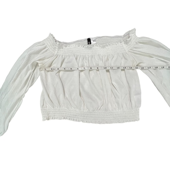 Divided white off shoulder top size Large - Picture 7 of 7